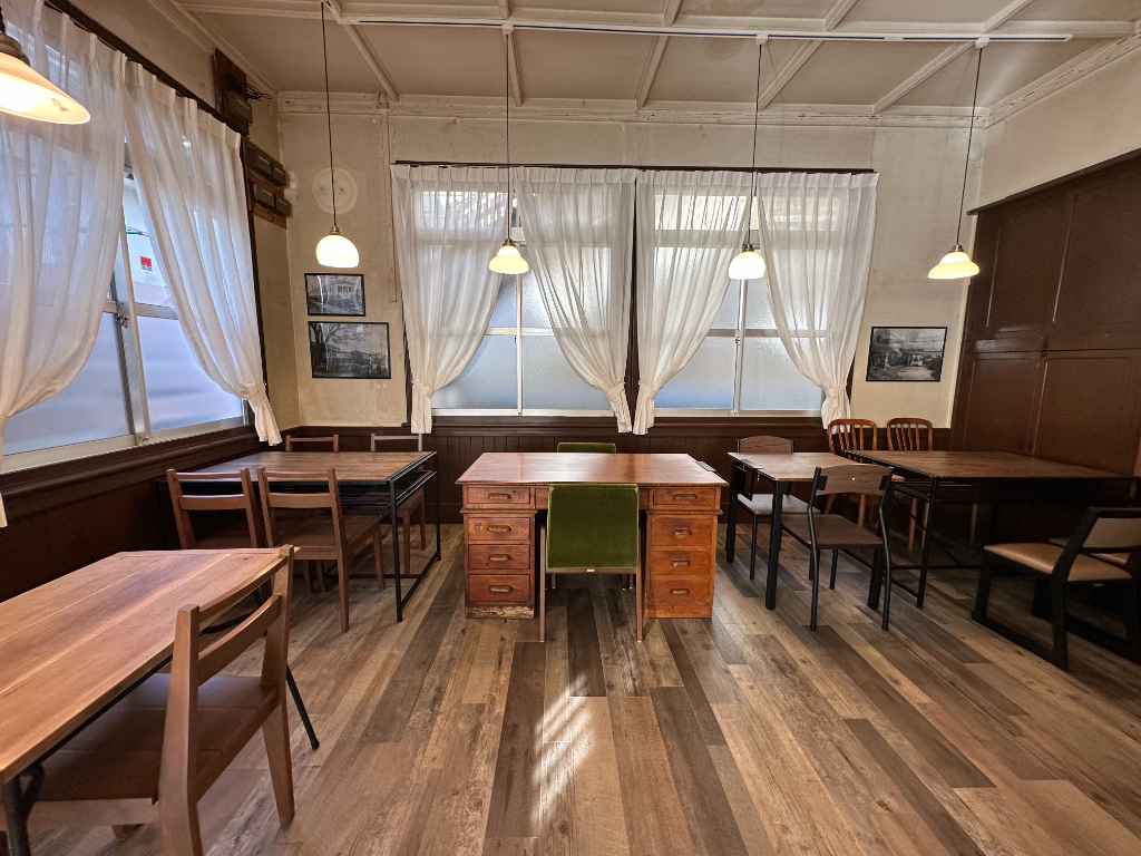 大雄山線駅舎カフェ1の1(神奈川県小田原市/小田原駅/カフェ・コーヒー・喫茶店)_3